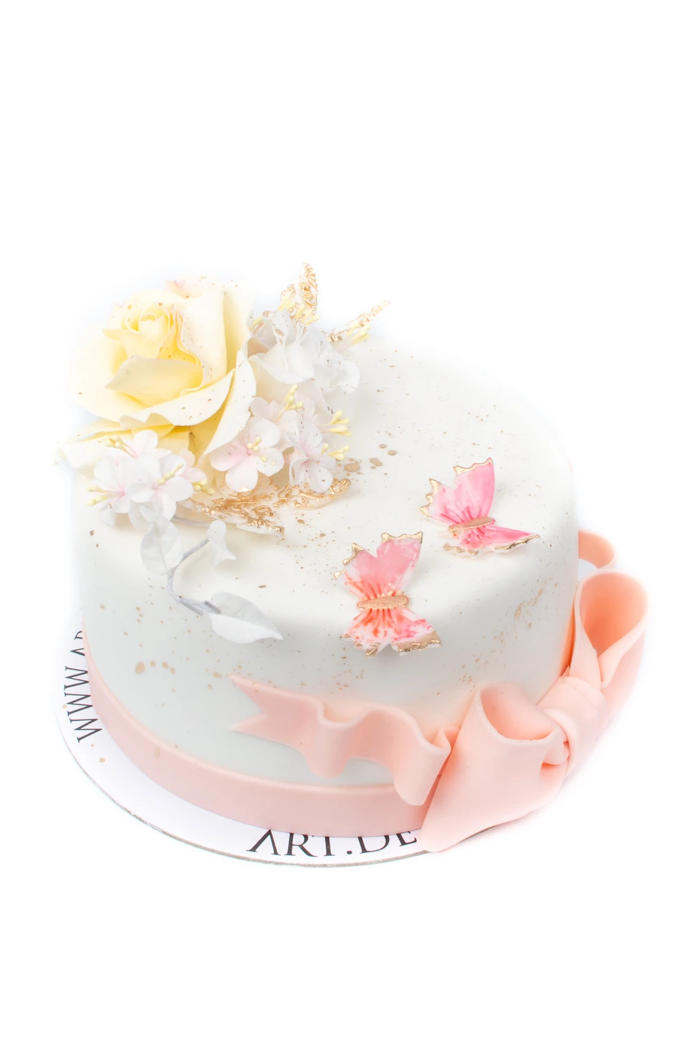 Tort cu flori si fluturi